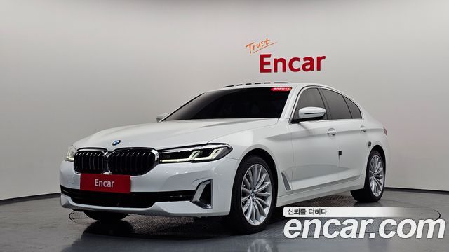 BMW 5-Series 530i xDrive Luxury