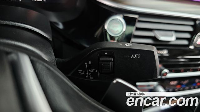 BMW 5-Series 530i xDrive Luxury