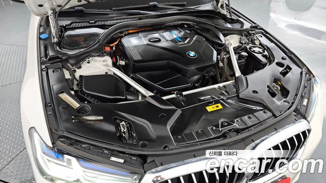 BMW 5-Series 530e M Sport