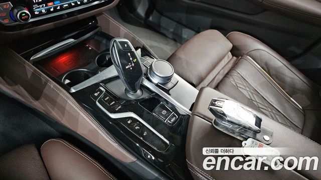 BMW 5-Series 530e M Sport