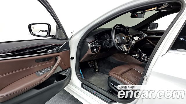 BMW 5-Series 530e M Sport