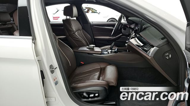BMW 5-Series 530e M Sport
