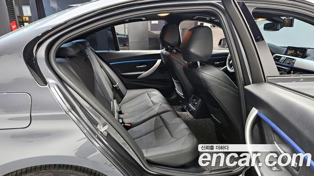BMW 3-Series 320i M Sport