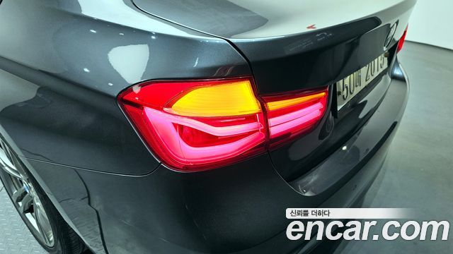 BMW 3-Series 320i M Sport