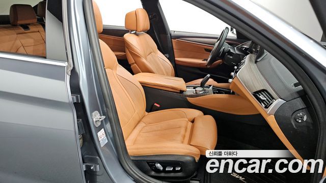 BMW 5-Series 530e M Sport