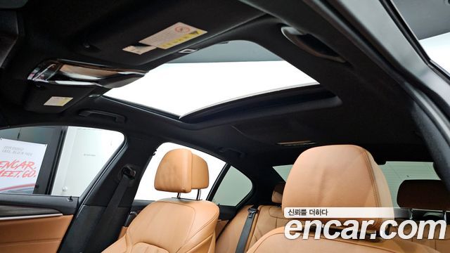 BMW 5-Series 530e M Sport