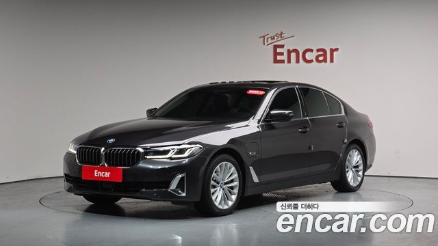 BMW 5-Series 530e Luxury