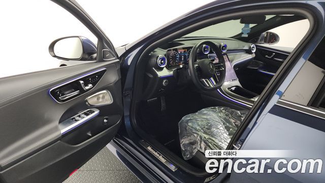 Mercedes-Benz C-Class C300 4MATIC AMG Line