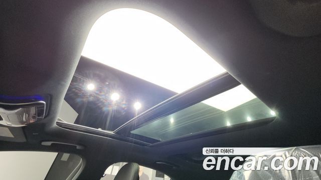 Mercedes-Benz C-Class C300 4MATIC AMG Line