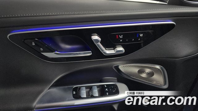 Mercedes-Benz C-Class C300 4MATIC AMG Line