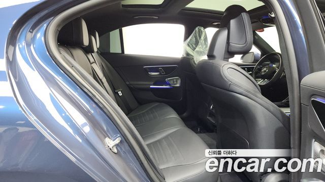 Mercedes-Benz C-Class C300 4MATIC AMG Line