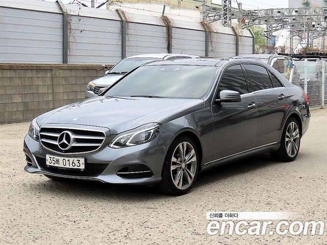 Mercedes-Benz E-Class E300 4MATIC Avantgarde