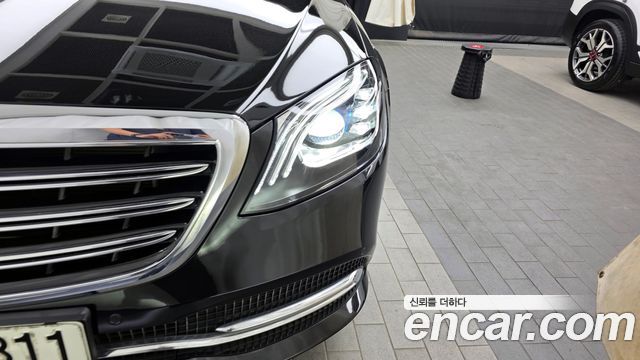 Mercedes-Benz S-Class S560L 4MATIC