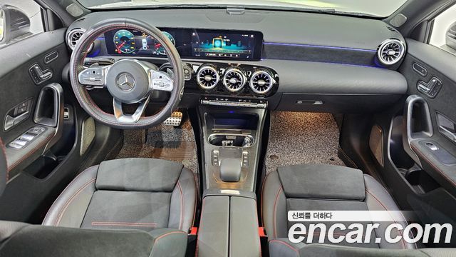 Mercedes-Benz A-Class A250 4MATIC Sedan