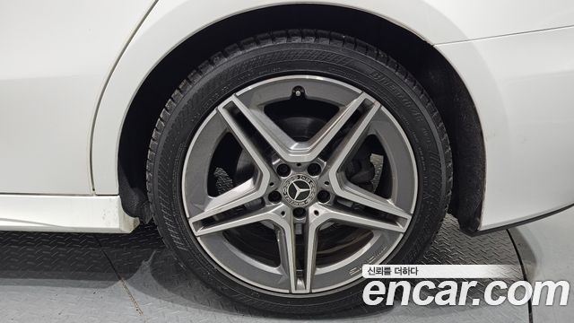 Mercedes-Benz A-Class A250 4MATIC Sedan