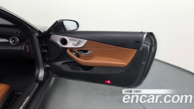 Mercedes-Benz C-Class C200 Cabriolet
