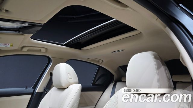 BMW 3-Series 320i