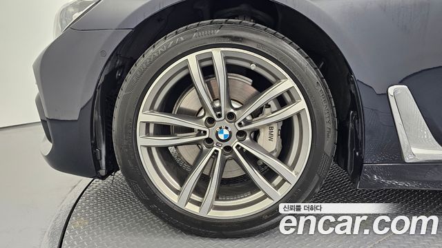 BMW 7-Series 730d xDrive M Sport