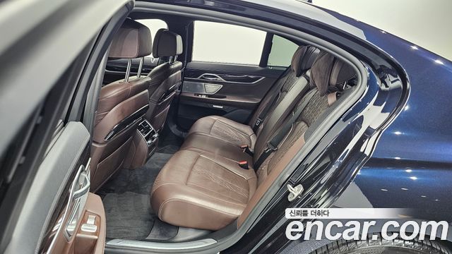 BMW 7-Series 730d xDrive M Sport