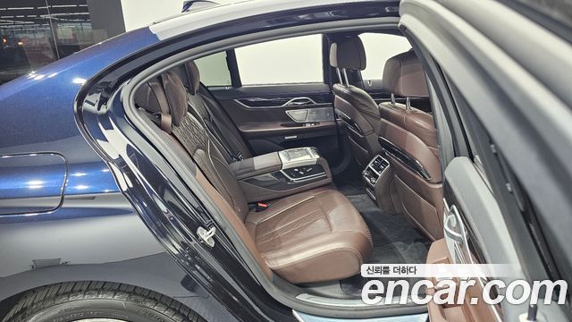BMW 7-Series 730d xDrive M Sport
