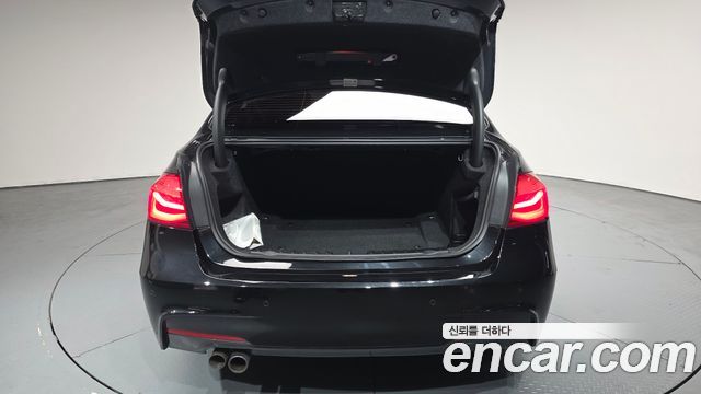 BMW 3-Series 330i M Sport