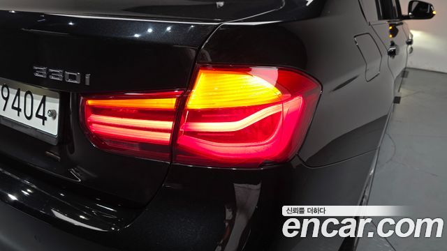 BMW 3-Series 330i M Sport