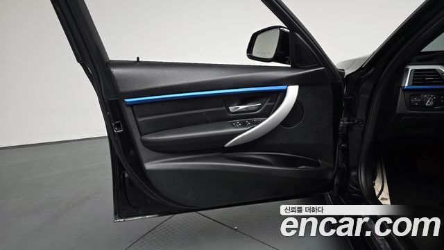 BMW 3-Series 330i M Sport