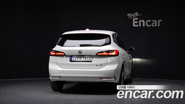 BMW 2-Series 220i Luxury