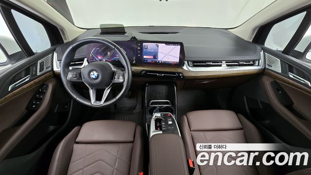 BMW 2-Series 220i Luxury