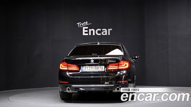 BMW 5-Series 520d Luxury Plus