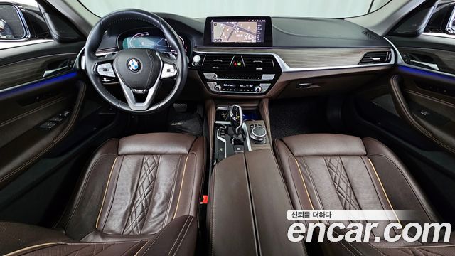 BMW 5-Series 520d Luxury Plus