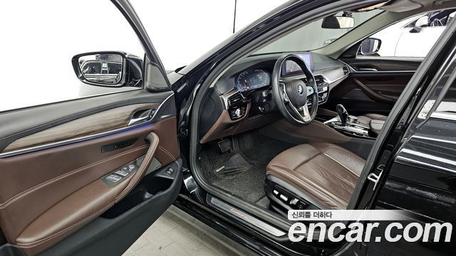 BMW 5-Series 520d Luxury Plus