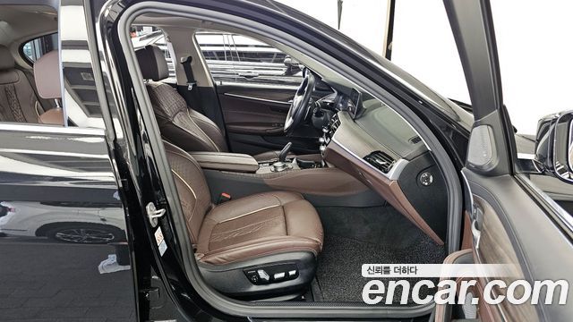 BMW 5-Series 520d Luxury Plus