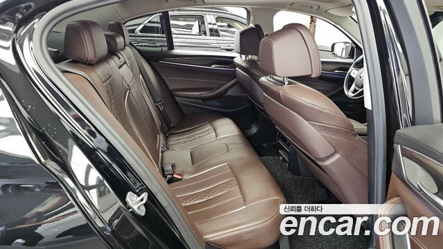 BMW 5-Series 520d Luxury Plus