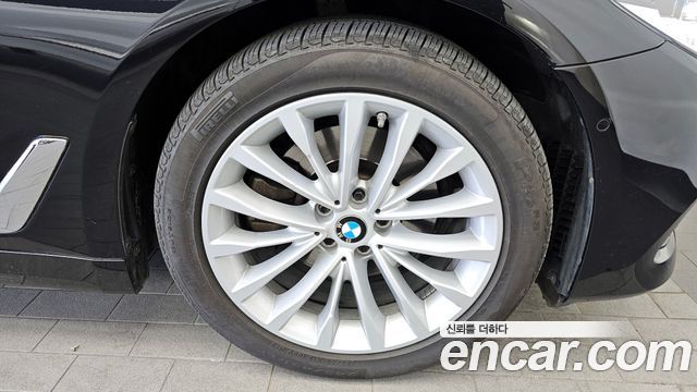 BMW 5-Series 520d Luxury Plus