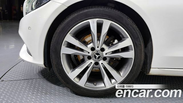 Mercedes-Benz C-Class C200 Avantgarde