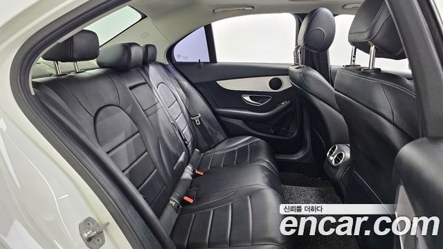 Mercedes-Benz C-Class C200 Avantgarde