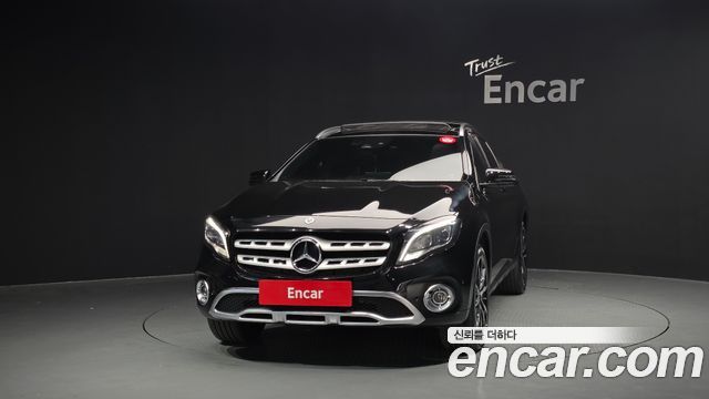 Mercedes-Benz GLA-Class GLA250 4MATIC