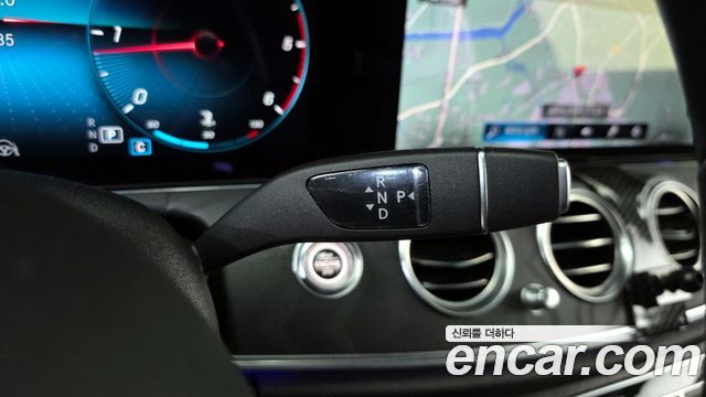 Mercedes-Benz E-Class E220d 4MATIC AMG Line