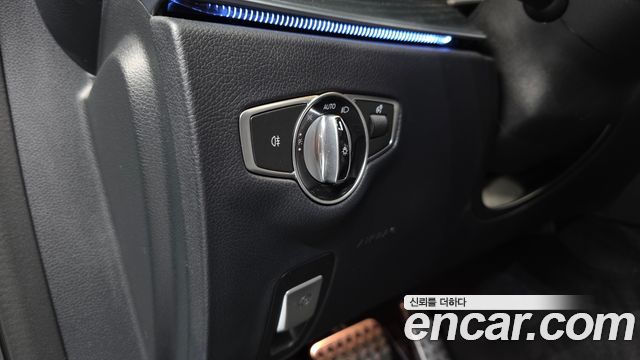 Mercedes-Benz E-Class E220d 4MATIC AMG Line
