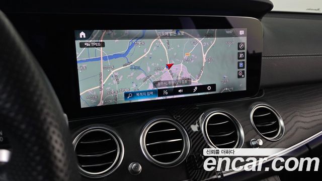 Mercedes-Benz E-Class E220d 4MATIC AMG Line