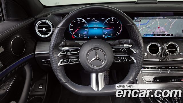 Mercedes-Benz E-Class E220d 4MATIC AMG Line