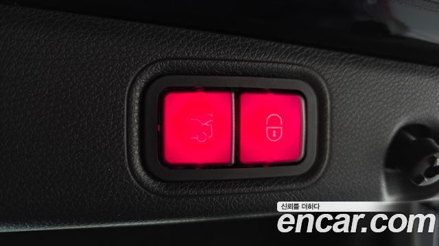 Mercedes-Benz E-Class E220d 4MATIC AMG Line