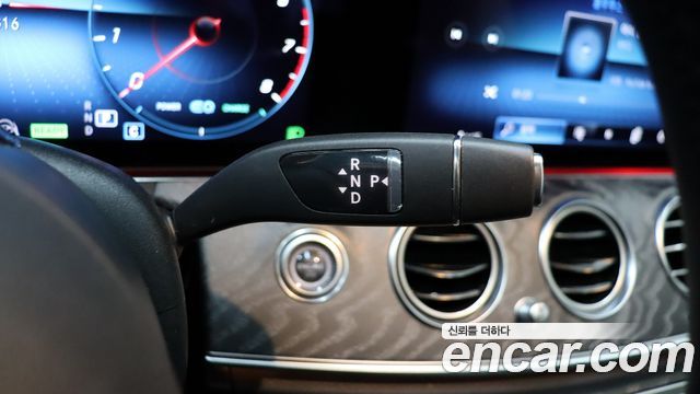 Mercedes-Benz E-Class E350 4MATIC Exclusive