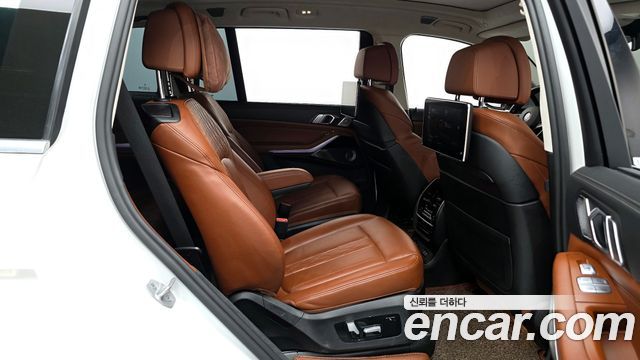 BMW X7 M50i 6STR