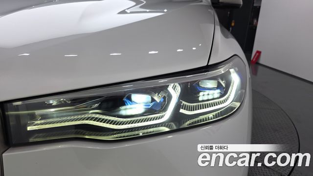 BMW X7 M50i 6STR