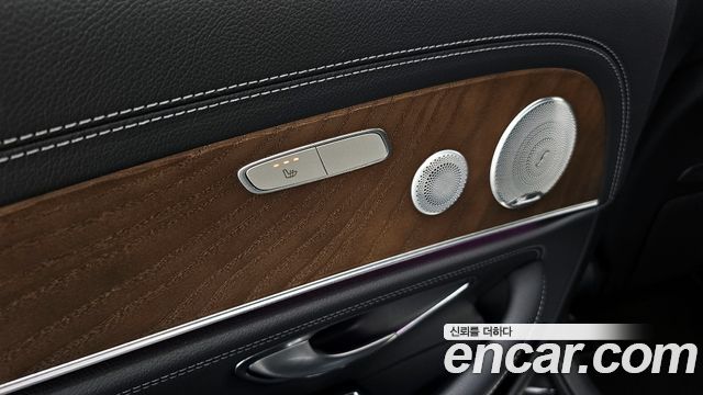 Mercedes-Benz E-Class E300 4MATIC Exclusive