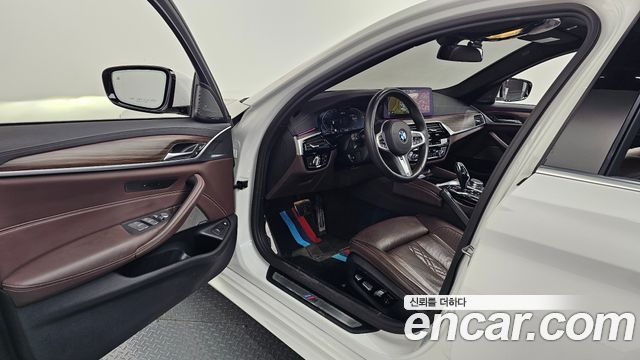 BMW 5-Series 530e M Sport