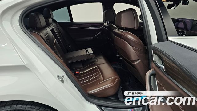 BMW 5-Series 530e M Sport