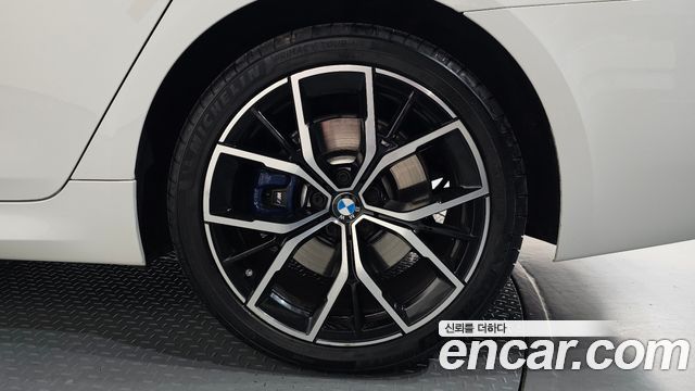 BMW 5-Series 530e M Sport